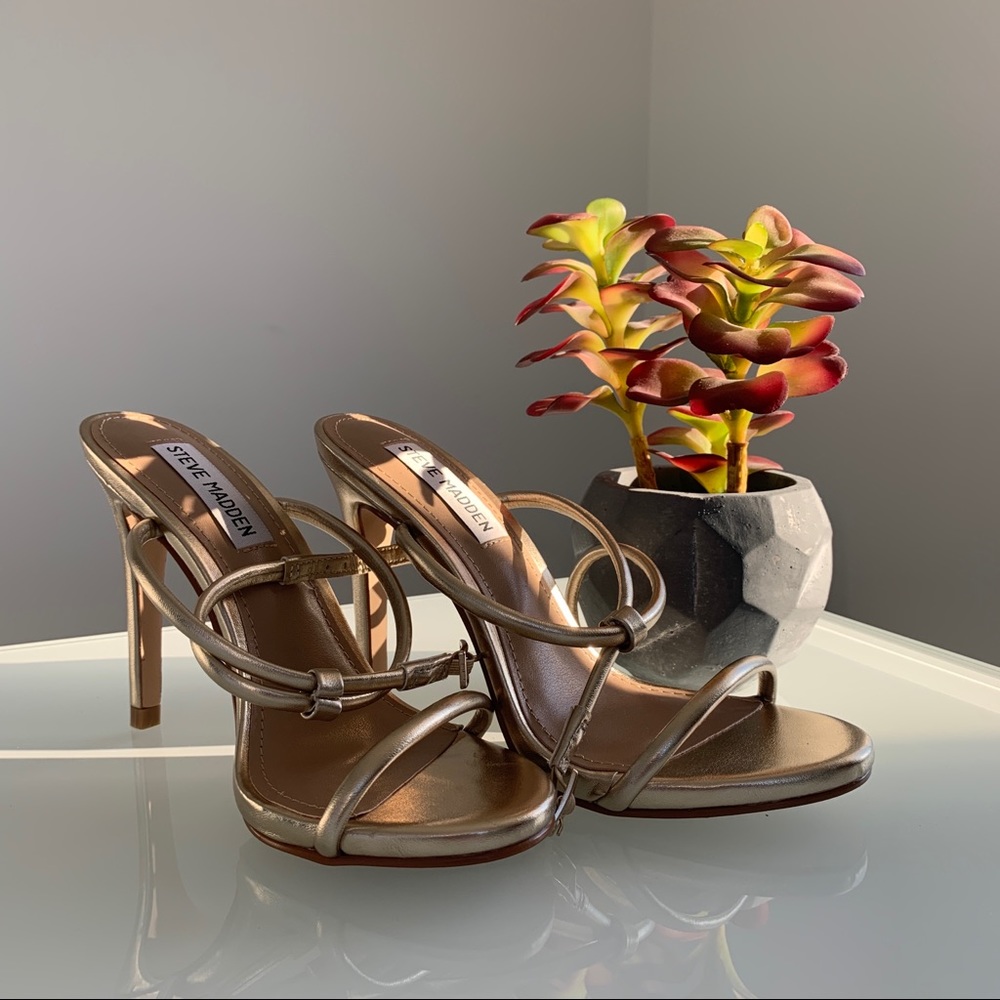 Fate Sandal | Steve Madden